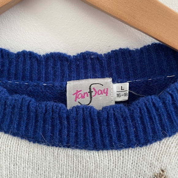 Amazing Vintage Blue, white and gold  Sweater - Size Large - Picture 2 of 4